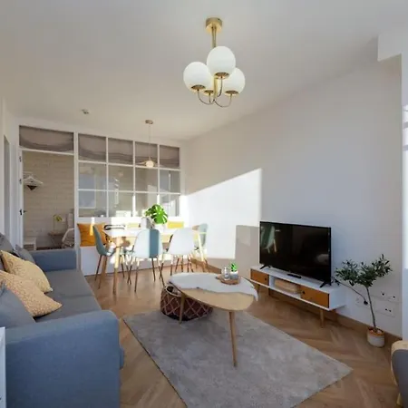 Apartment Holidays. Casa Nieve. 6 Personas, 2 Plazas Parking Sierra Nevada
