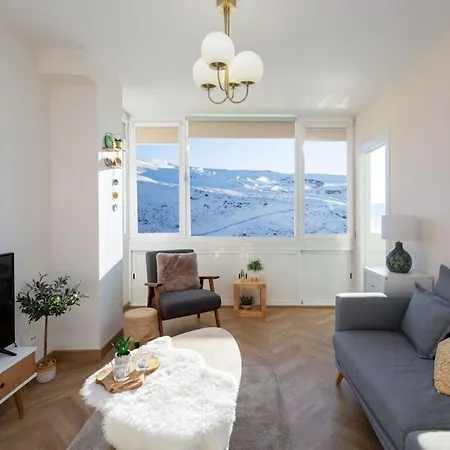 Holidays. Casa Nieve. 6 Personas, 2 Plazas Parking * Sierra Nevada