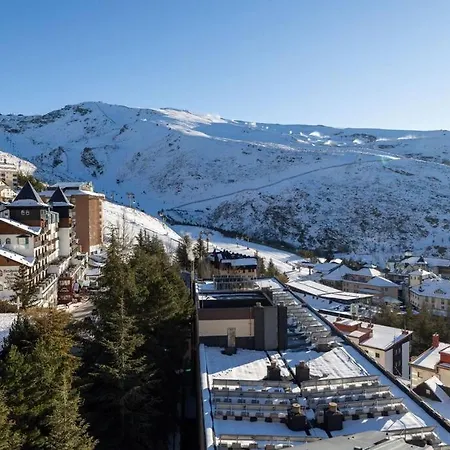 Holidays. Casa Nieve. 6 Personas, 2 Plazas Parking *